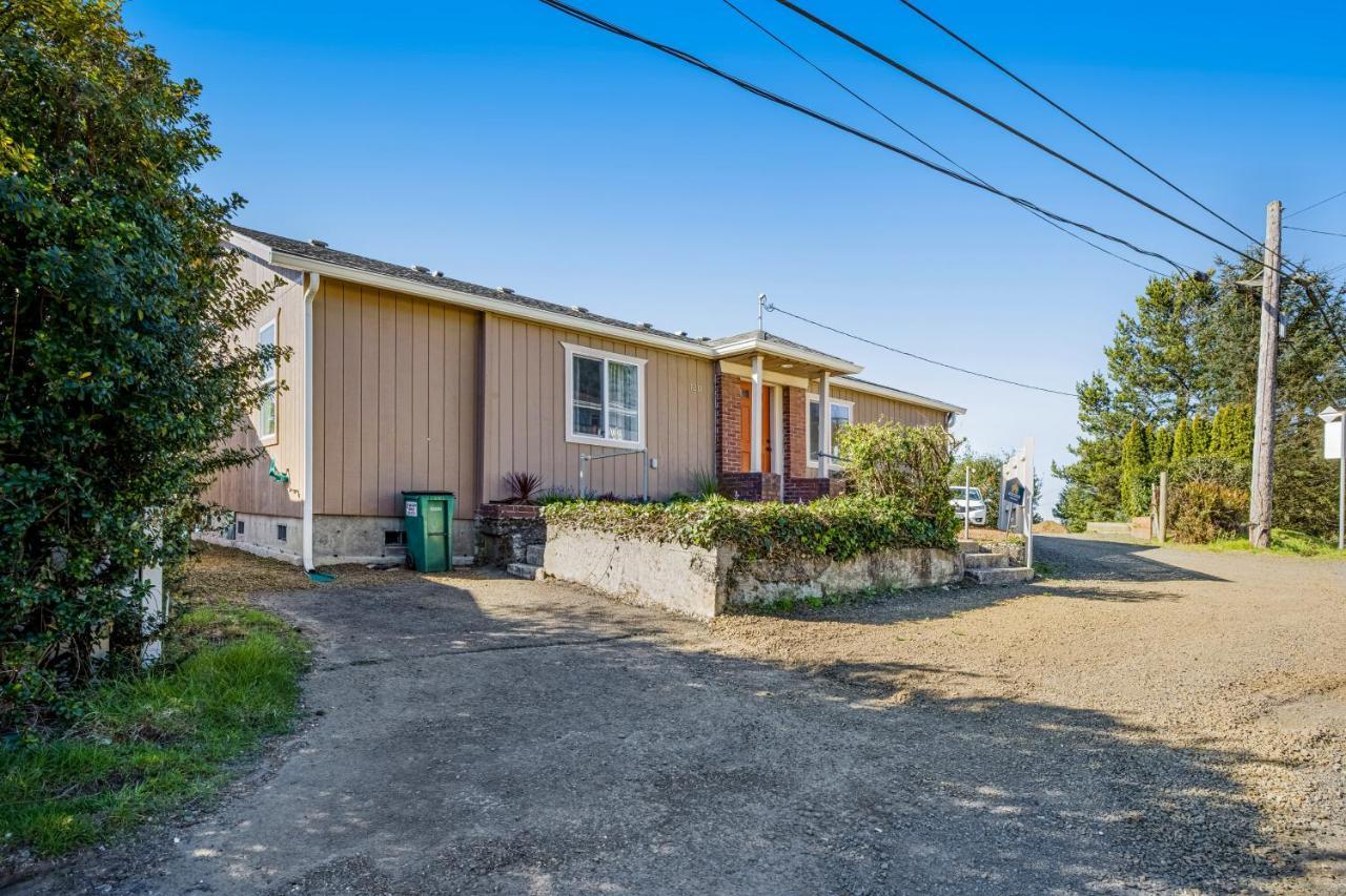 Fisherman'S Dream Boat House Garibaldi Exterior foto